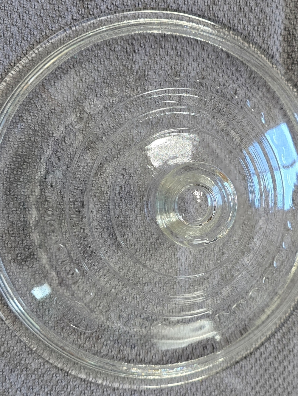 Wagner Ware C-6 Round Dome Clear Self Basting Lid - Picture 2 of 4